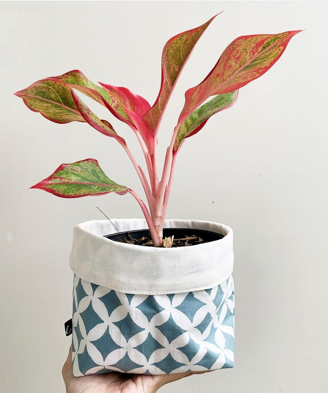 Pot Plain Pouch Batik Large