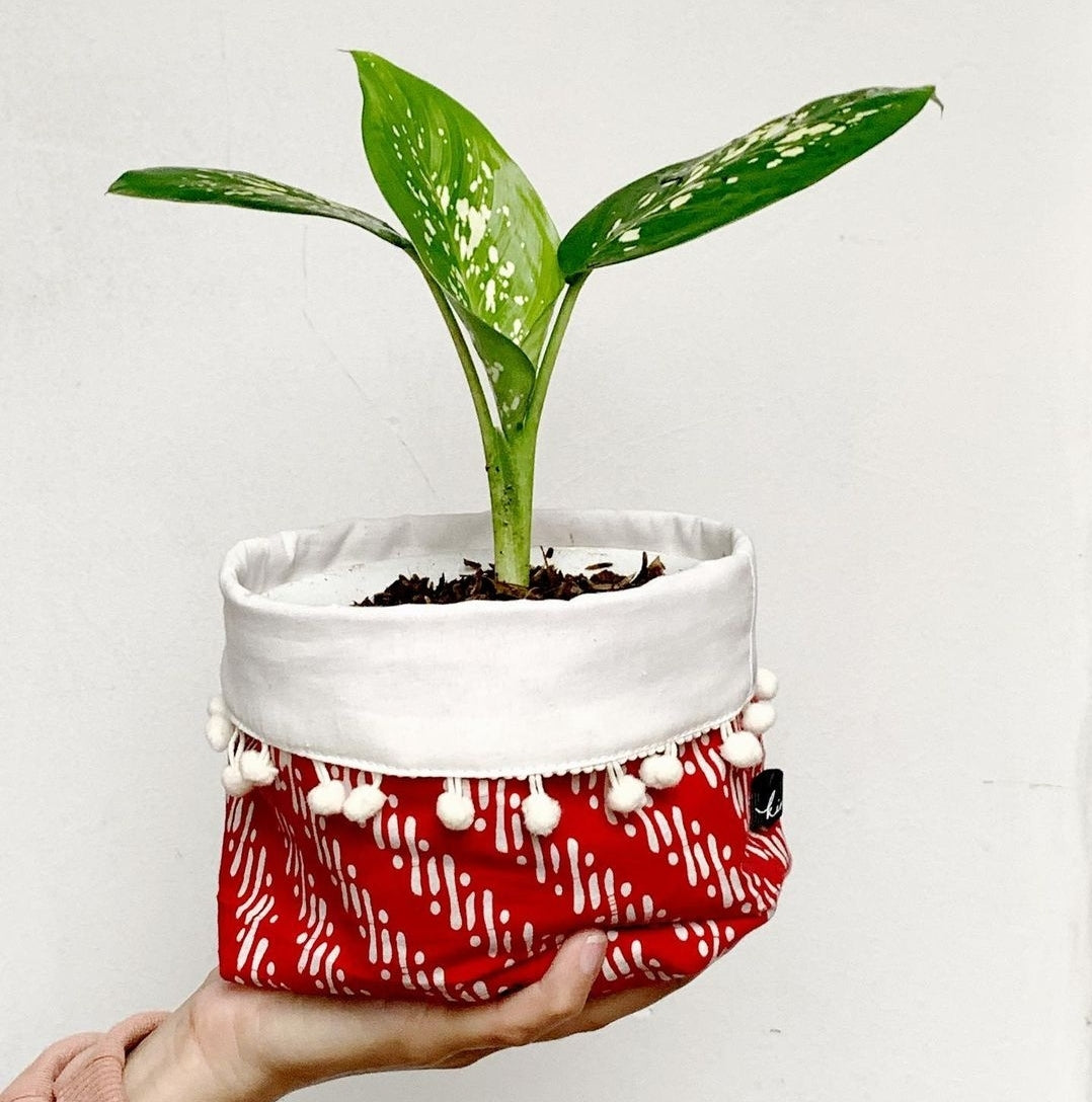Pot Pouch Pom Batik Large