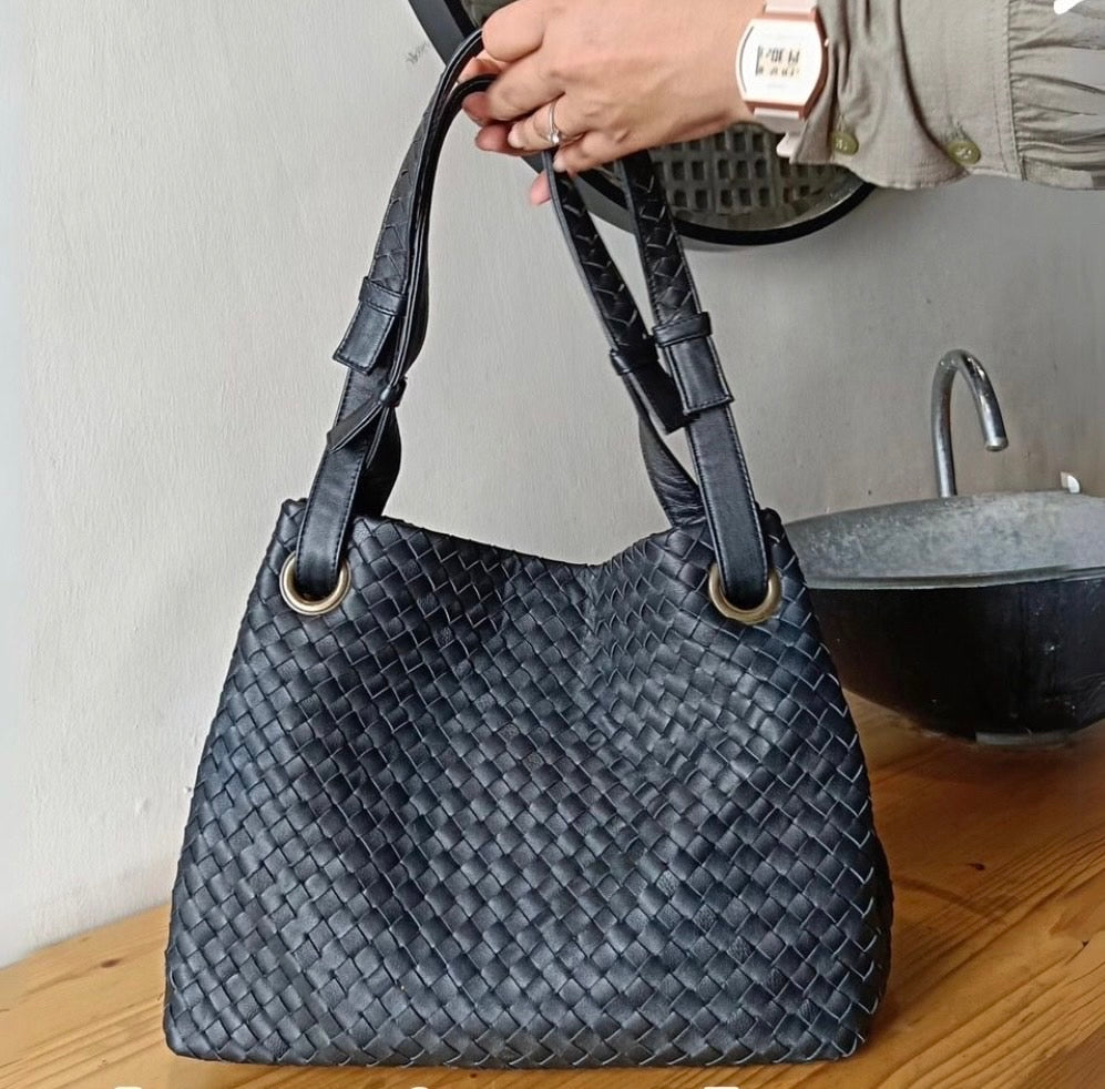 Ladies Woven Leather Handbag LLB-B01
