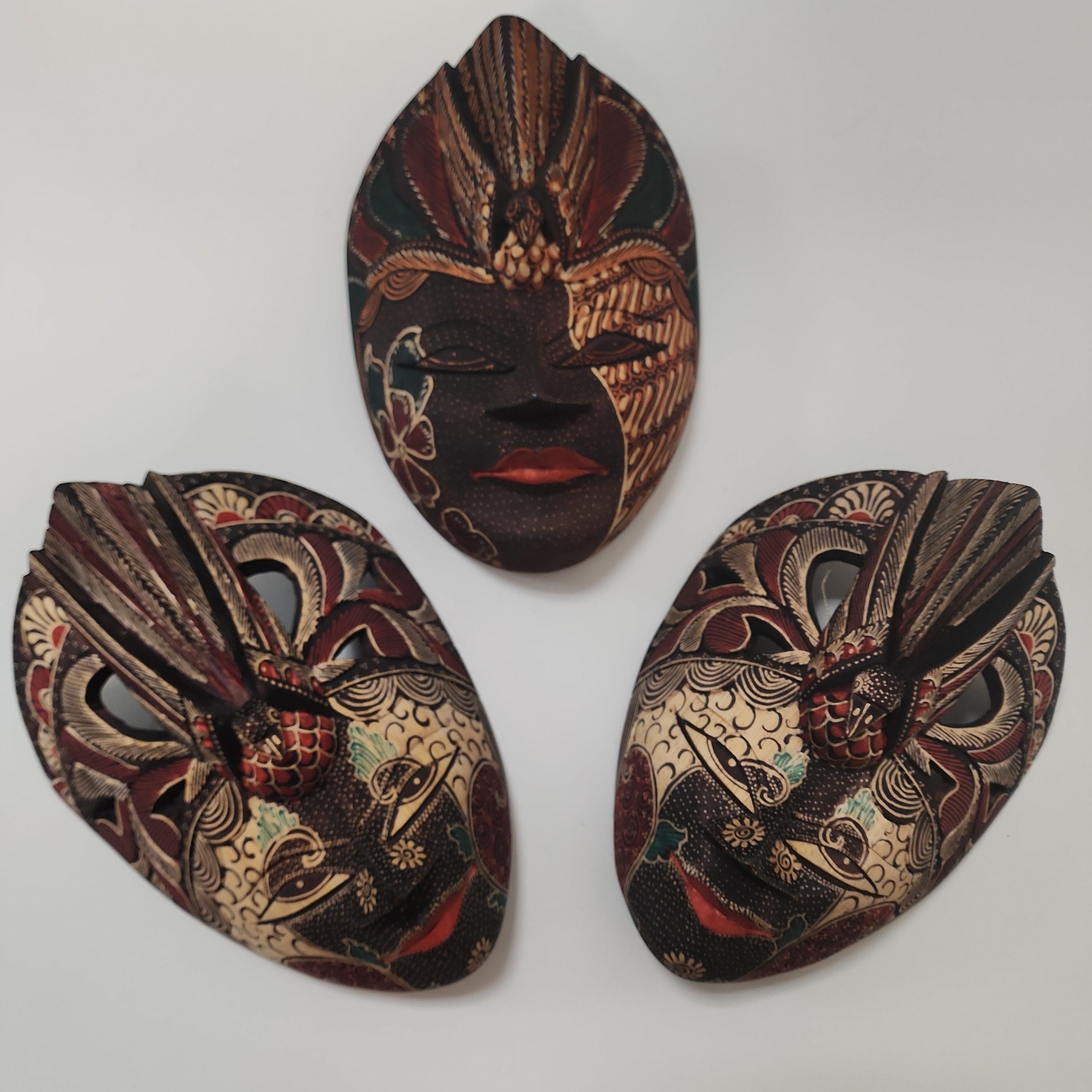 Batik Mask 23cm – Legendachicago