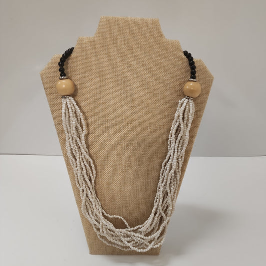 Necklace Manik Hitam Putih